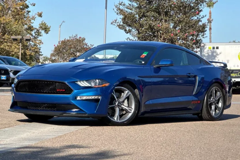 2022 Ford Mustang GT photo 1