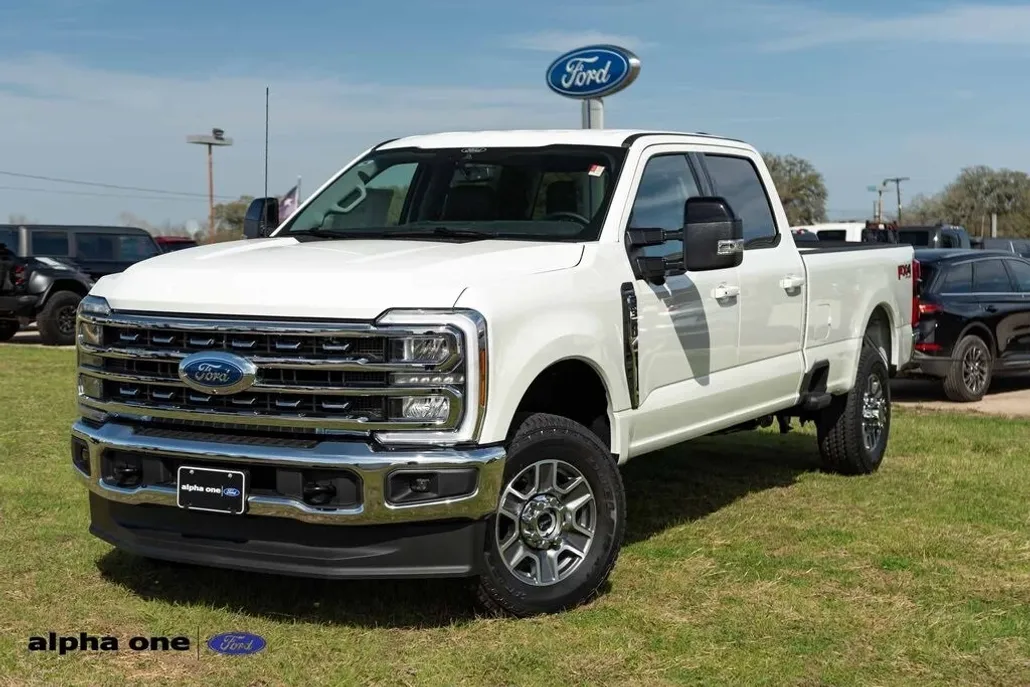 2025 Ford F-350 photo 1