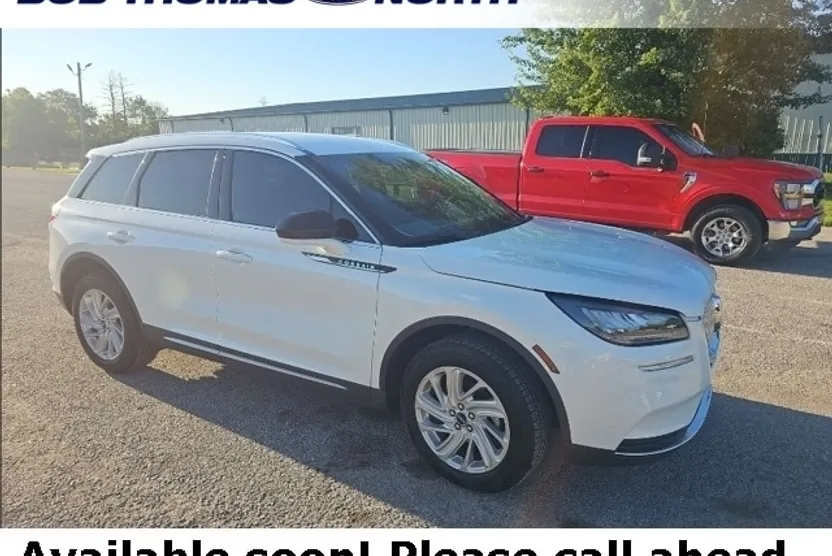 2022 Lincoln Corsair Standard photo 1