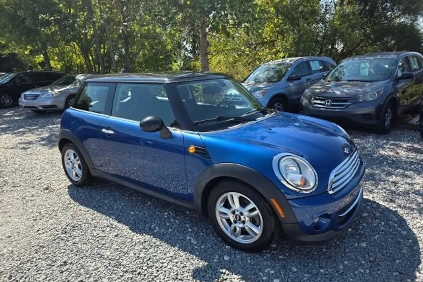 2013 Mini Cooper Hardtop photo 1