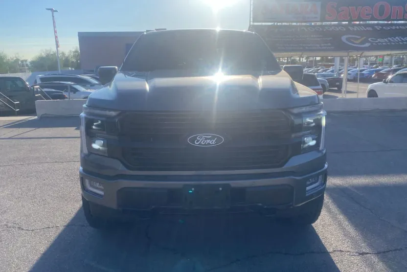 2024 Ford F-150 Platinum photo 1