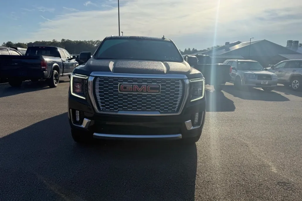 2022 Gmc Yukon XL Denali photo 1
