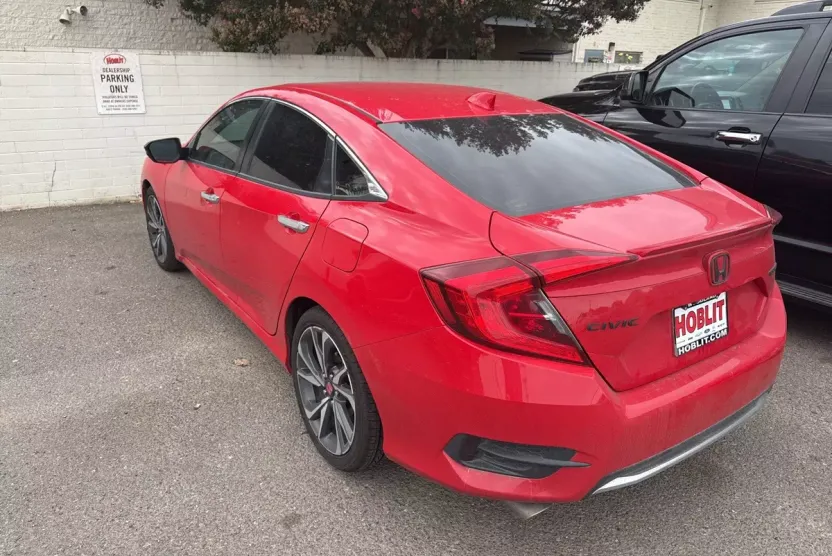 2020 Honda Civic Touring photo 1