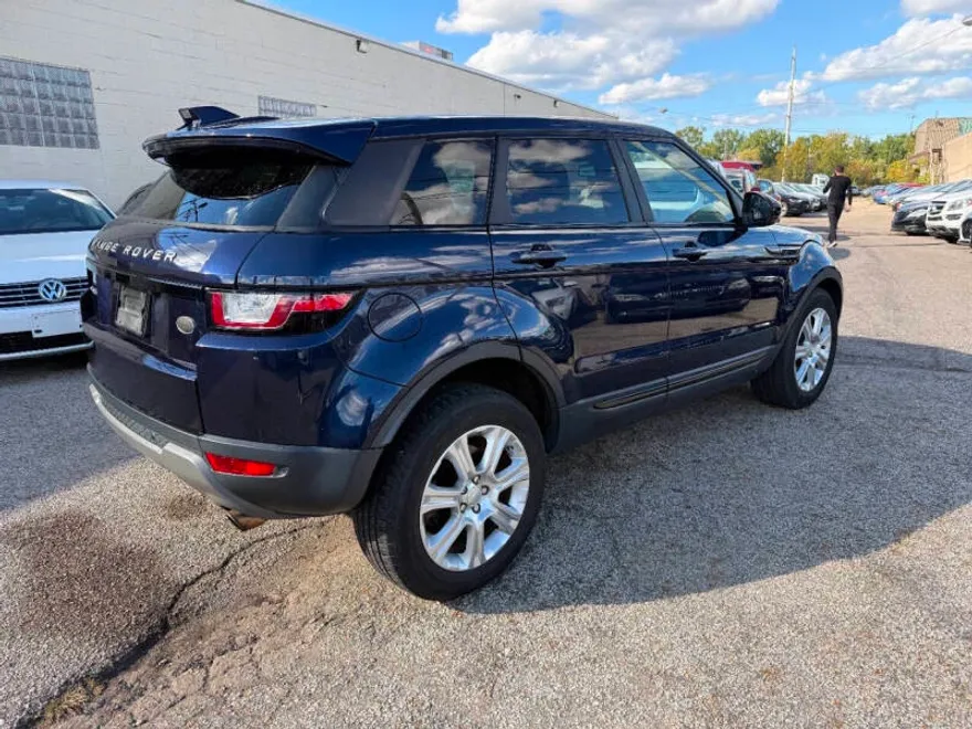 2017 Land Rover Range Rover Evoque SE Premium photo 1