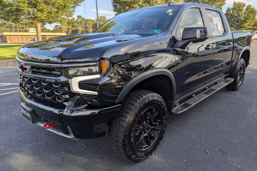2024 Chevrolet Silverado 1500 ZR2 photo 1