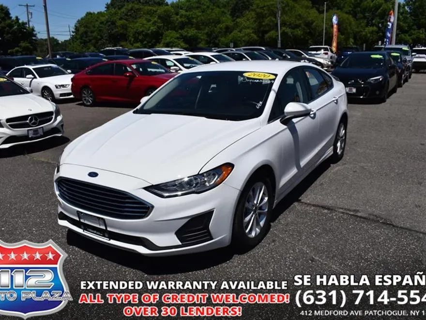 2020 Ford Fusion SE photo 1
