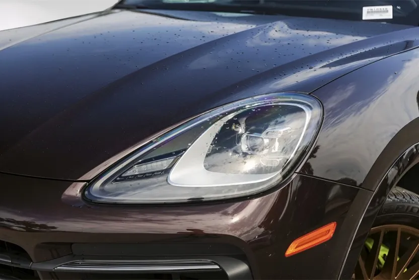 2022 Porsche Cayenne E-Hybrid Platinum Edition photo 1