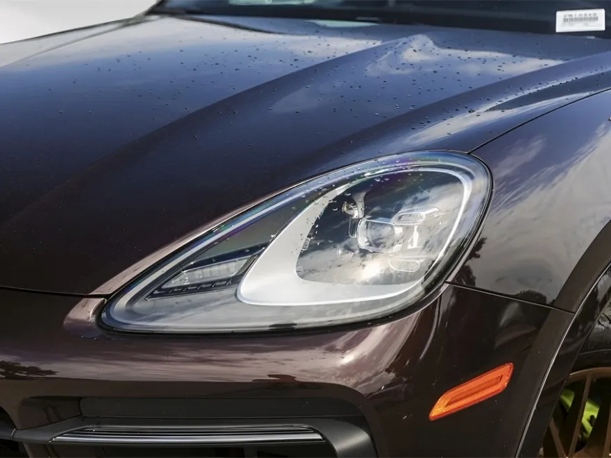 2022 Porsche Cayenne E-Hybrid Platinum Edition photo 1