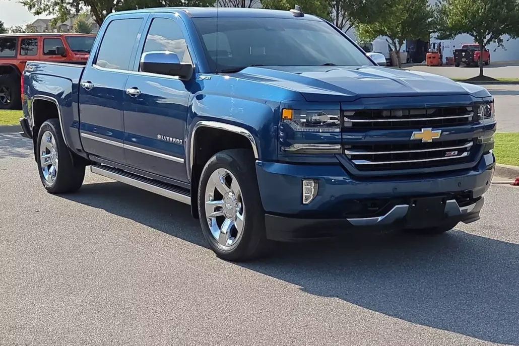 2017 Chevrolet Silverado 1500 LTZ photo 1