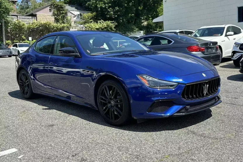 2022 Maserati Ghibli Modena Q4 photo 1