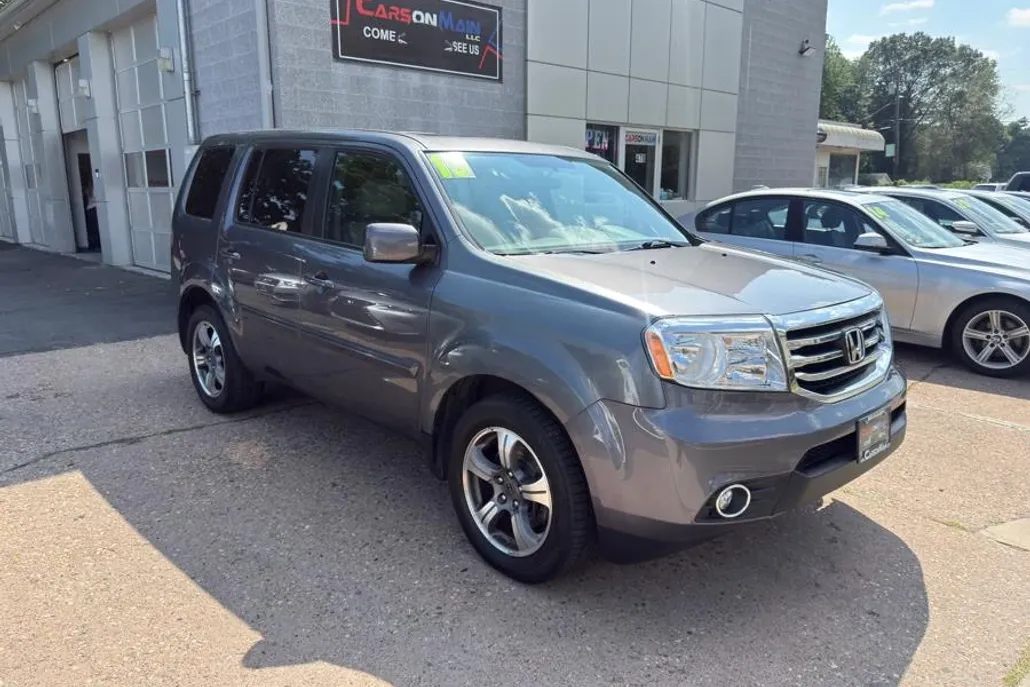 2015 Honda Pilot SE photo 1