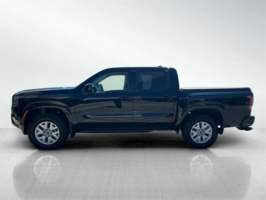 2023 Nissan Frontier SV photo 1