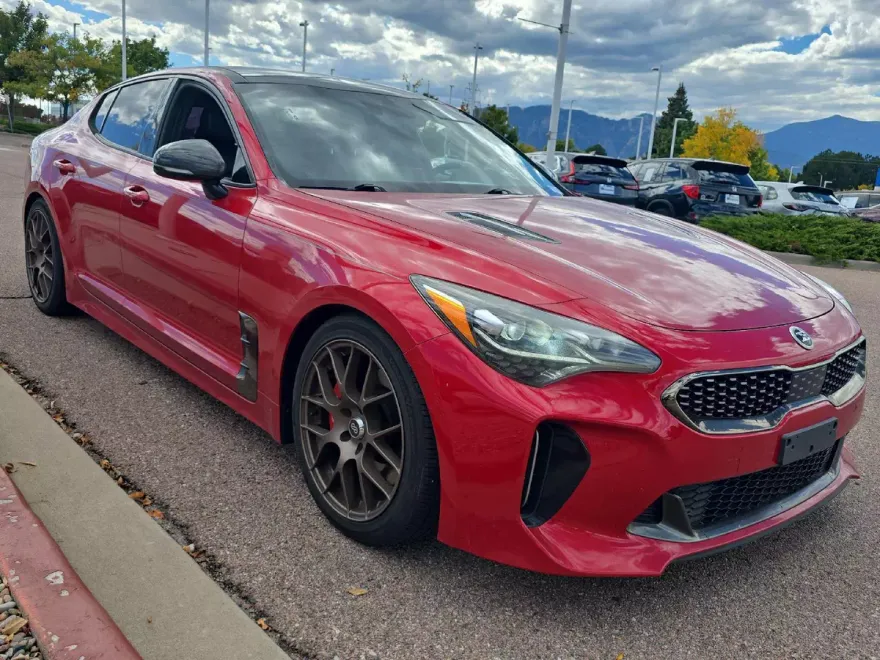 2018 Kia Stinger GT2 photo 1