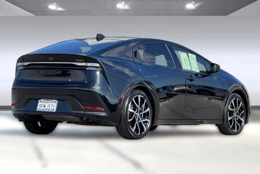 2024 Toyota Prius Prime XSE photo 1