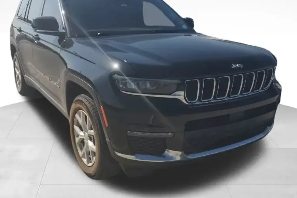 2023 Jeep Grand Cherokee Limited photo 1