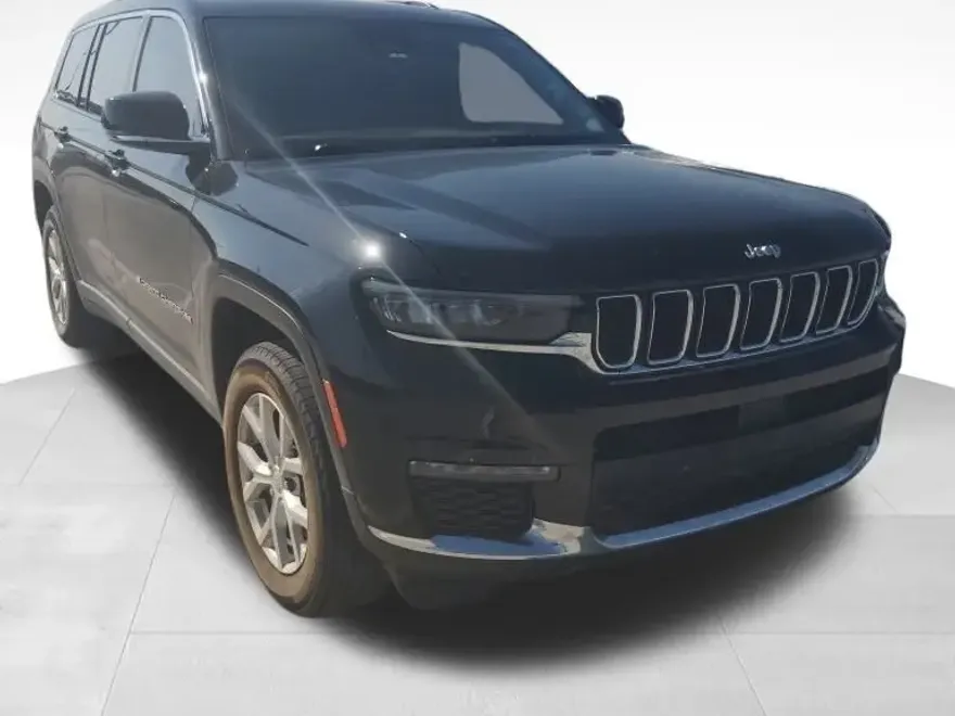 2023 Jeep Grand Cherokee Limited photo 1
