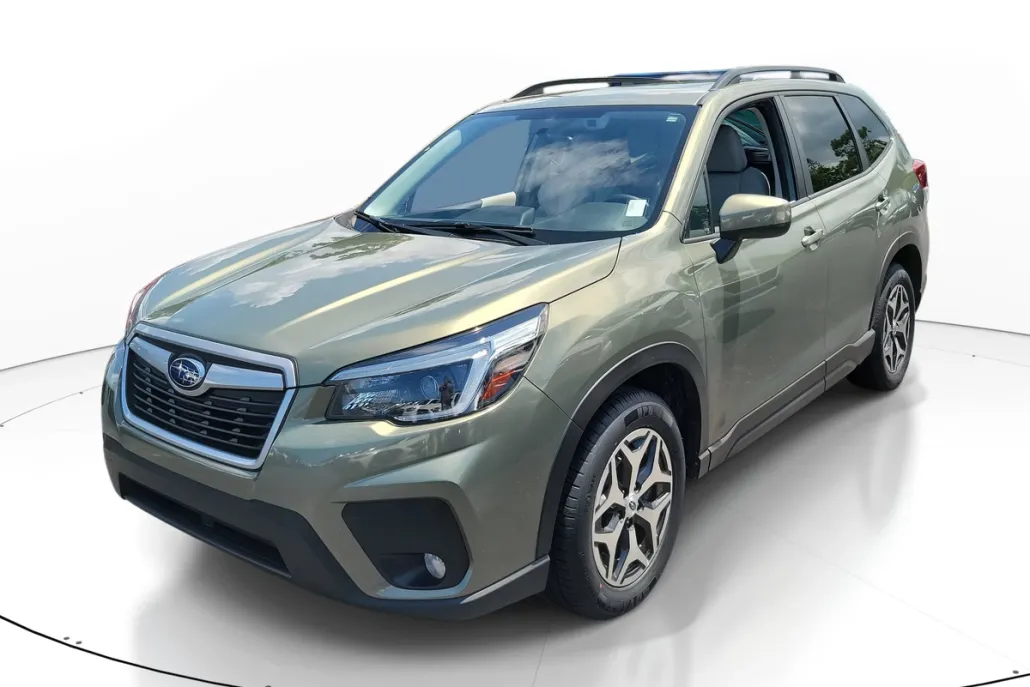 2021 Subaru Forester Premium photo 1