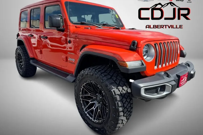 2020 Jeep Wrangler Unlimited Sahara photo 1