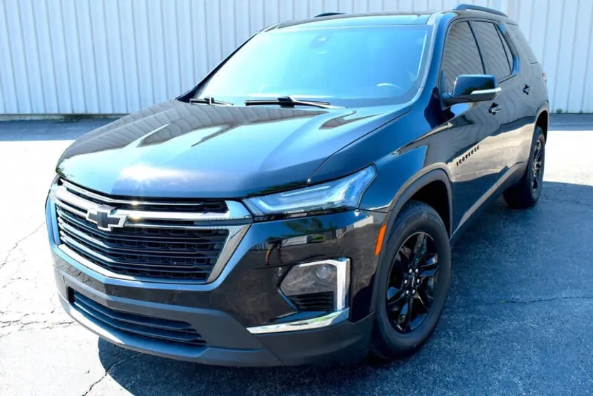 2022 Chevrolet Traverse Leather photo 1