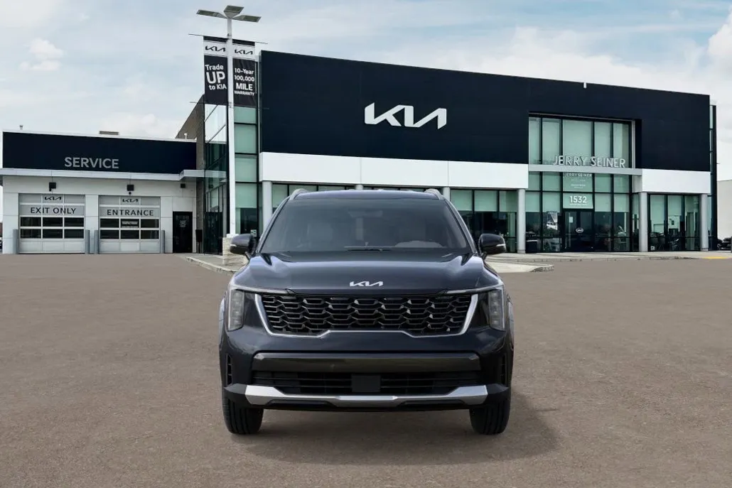 2025 Kia Sorento S photo 1