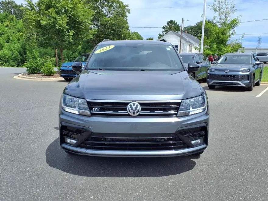 2021 Volkswagen Tiguan SE R-Line Black photo 1