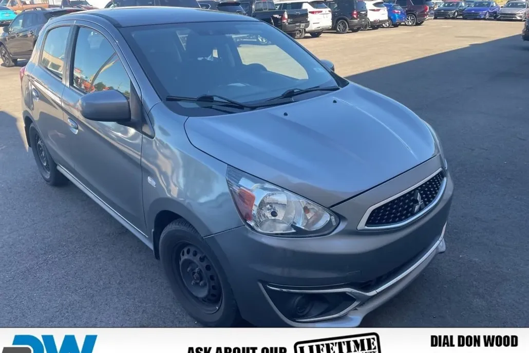 2018 Mitsubishi Mirage ES photo 1