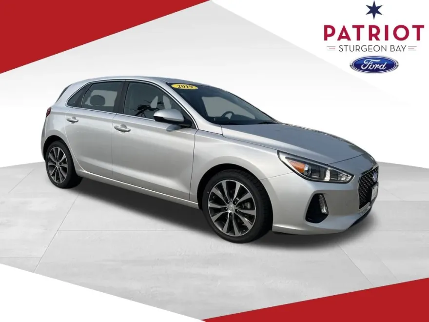 2019 Hyundai Elantra GT Base photo 1