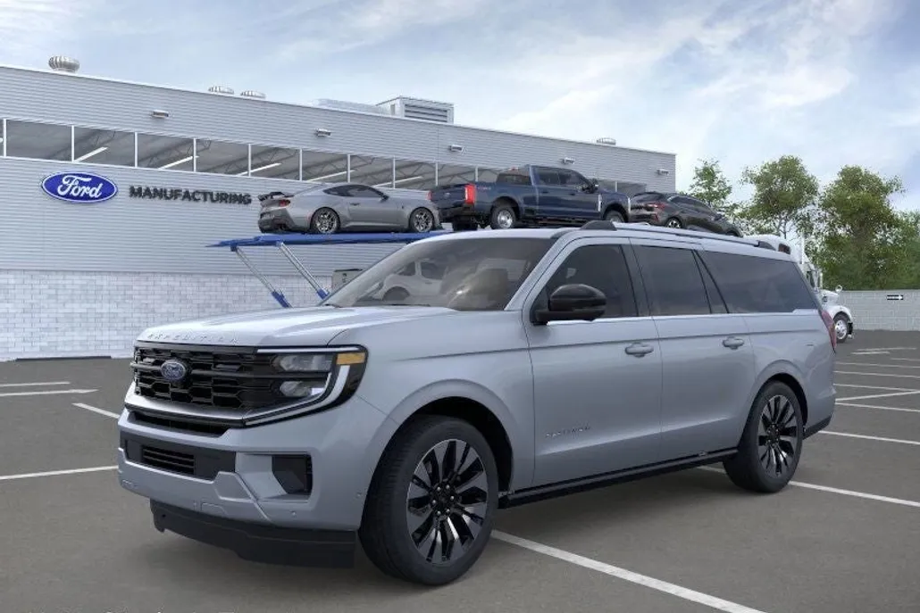 2025 Ford Expedition MAX Platinum photo 1