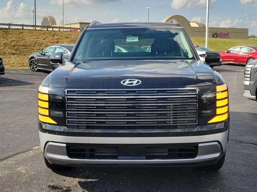 2026 Hyundai Palisade Limited photo 1