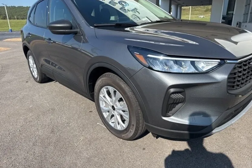 2025 Ford Escape Active photo 1