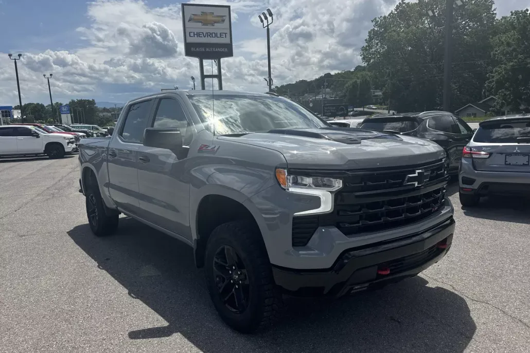 2024 Chevrolet Silverado 1500 LT Trail Boss photo 1