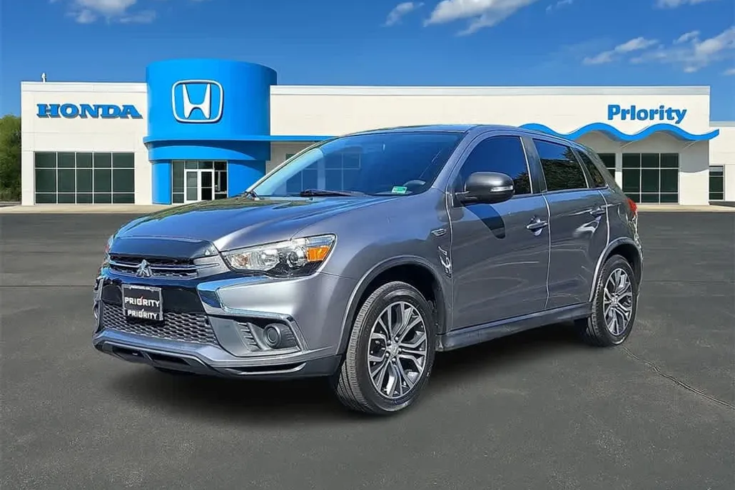 2019 Mitsubishi Outlander Sport ES photo 1