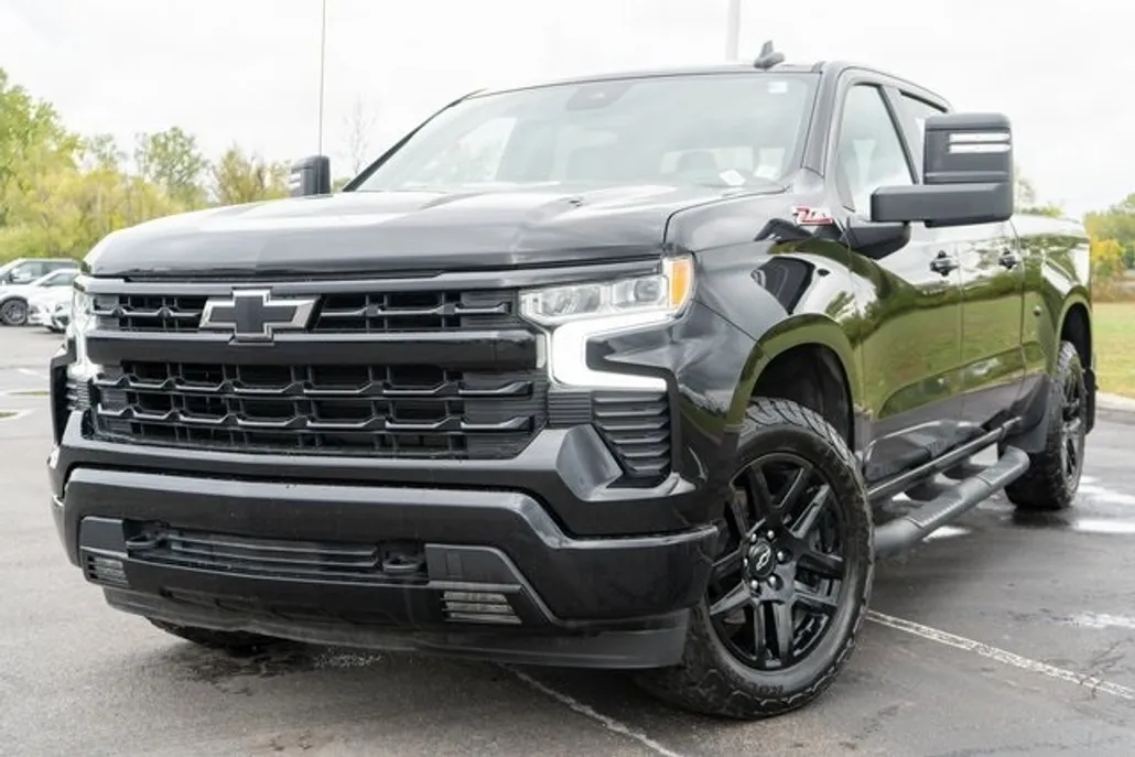 2023 Chevrolet Silverado 1500 RST photo 1