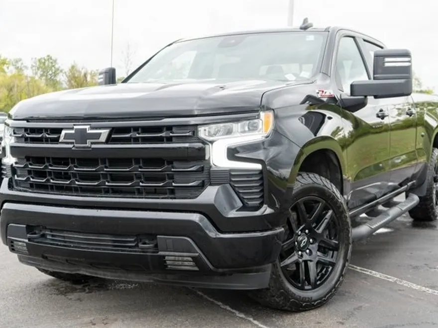 2023 Chevrolet Silverado 1500 RST photo 1