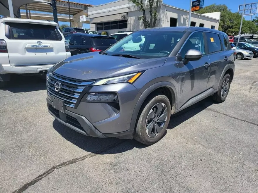 2024 Nissan Rogue SV photo 1