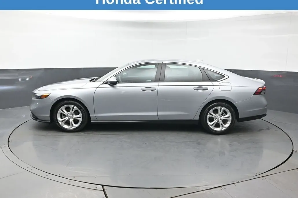 2023 Honda Accord LX photo 1