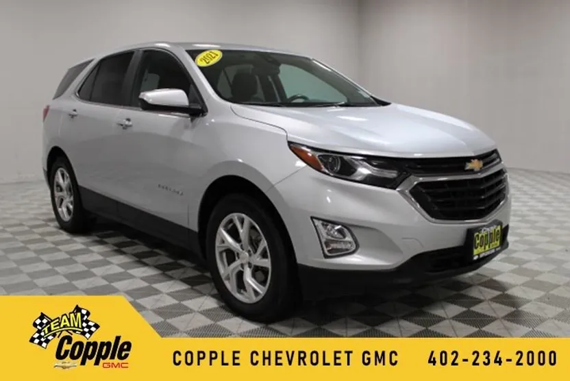 2021 Chevrolet Equinox LT photo 1