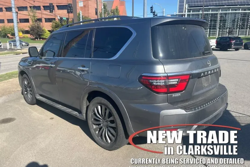 2022 Nissan Armada Platinum photo 1
