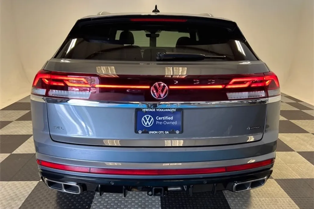2024 Volkswagen Atlas Cross Sport SEL Premium R-Line photo 1