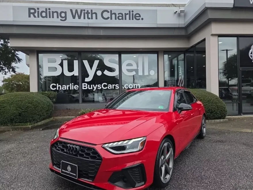 2022 Audi A4 45 S line Premium Plus photo 1