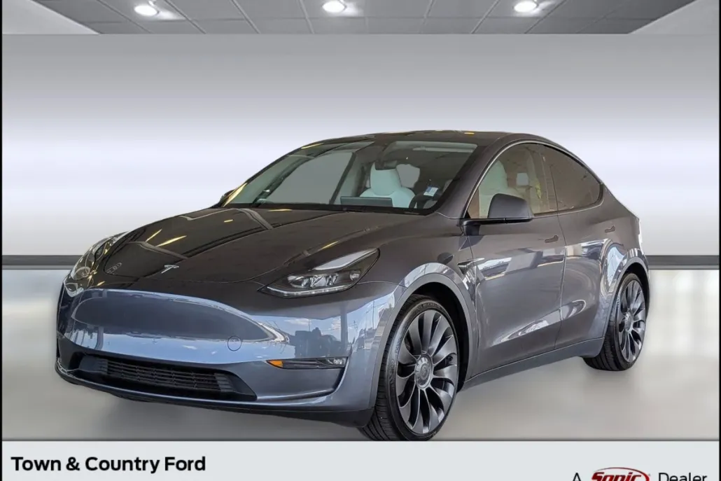 2023 Tesla Model Y Performance photo 1