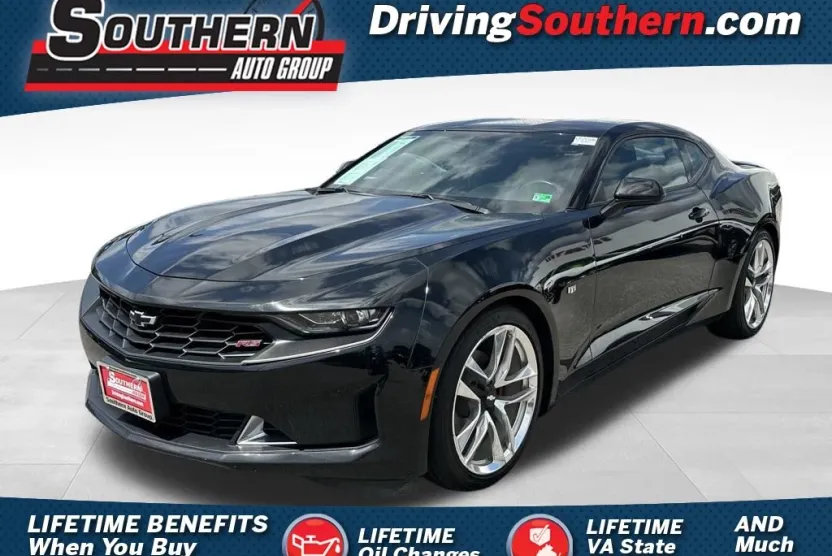 2021 Chevrolet Camaro 1LT photo 1