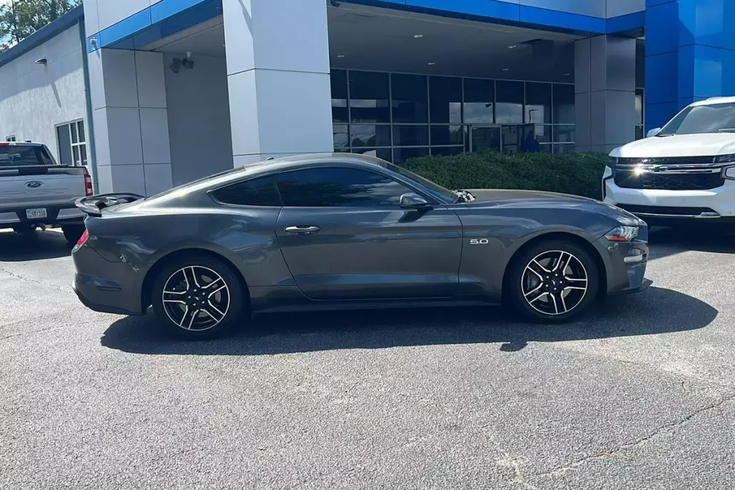 2020 Ford Mustang GT Premium photo 1