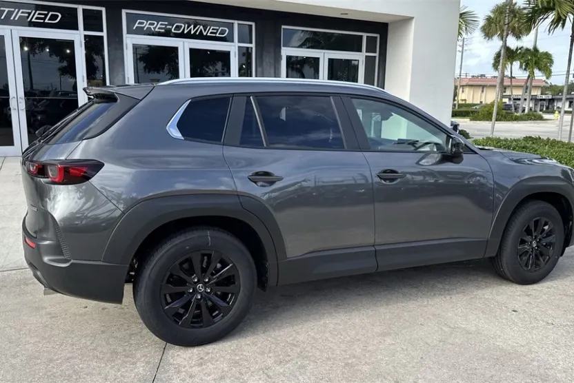 2025 Mazda CX-50 2.5 S Preferred photo 1
