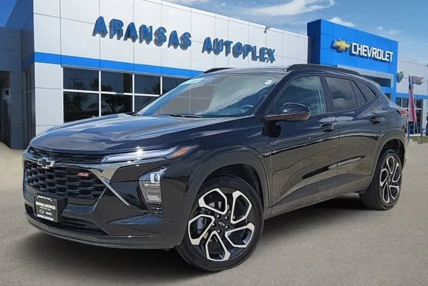 2025 Chevrolet Trax photo 1