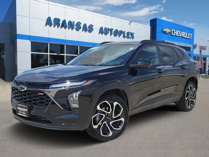 2025 Chevrolet Trax photo 1