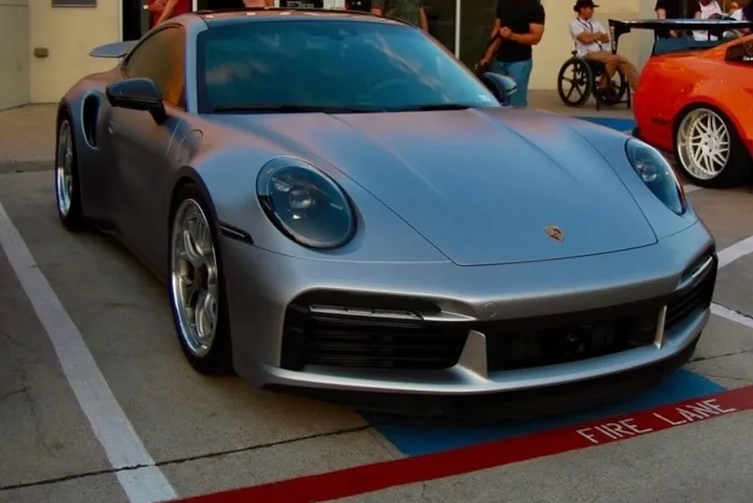 2021 Porsche 911 Turbo S photo 1