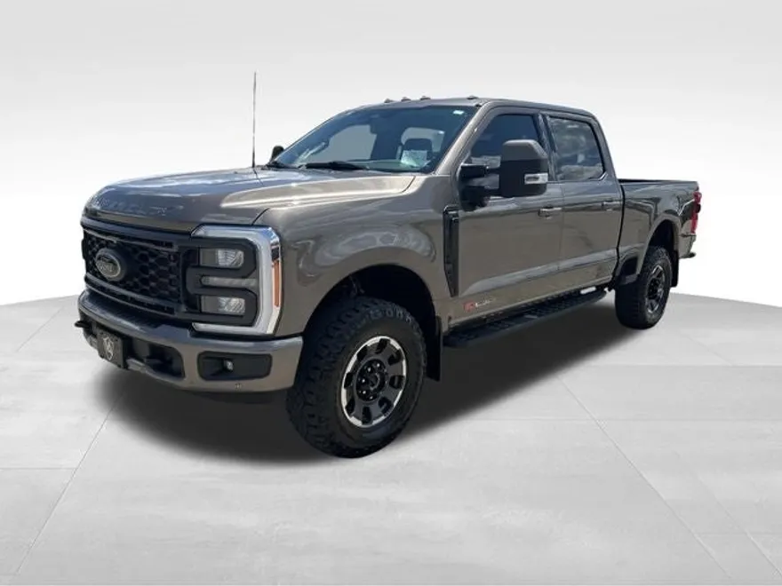 2023 Ford F-350 Lariat photo 1