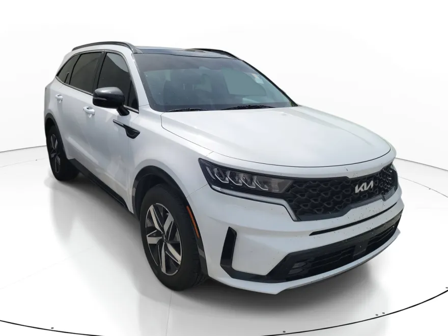 2022 Kia Sorento EX photo 1