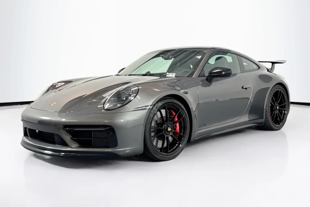 2024 Porsche 911 GTS photo 1